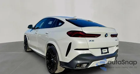 2021 BMW X6 xDrive40I z USA, uszkodzony, nr VIN 5UXCY6C01M9F28752